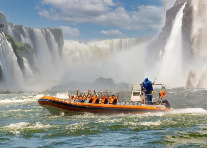 Complete Tour of Iguaçu National Park: Guided Tour - Guided Jungle Walk and Wildlife Insights