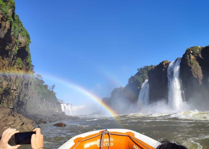 Complete Tour of Iguaçu National Park: Guided Tour - Explore the Bird Parks Avian Wonders