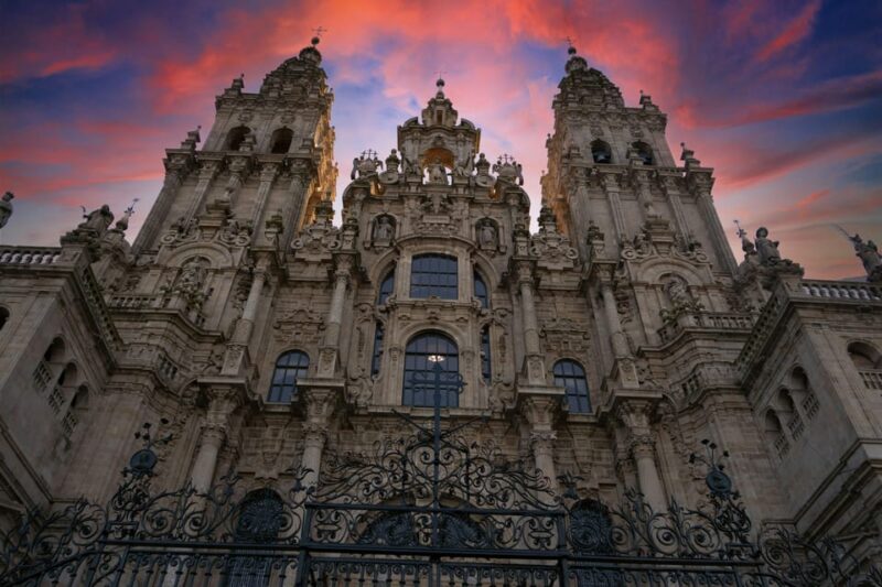 Complete Tour of Santiago + Cathedral, Museum and Portico De La Gloria - Key Points