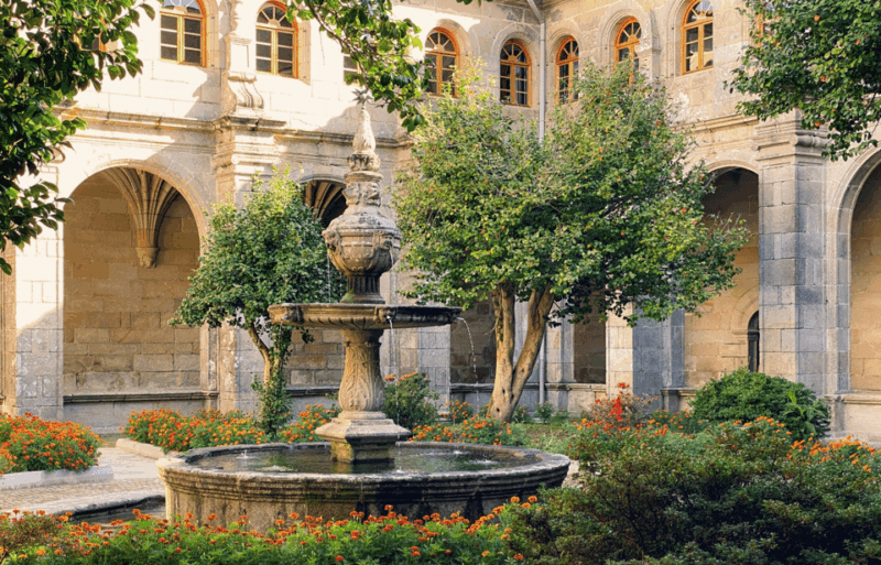 Complete Tour of Santiago + Cathedral, Museum and Portico De La Gloria - Tour Experience