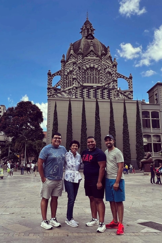 Comuna 13 & Downtown Medellin: From Violence to Innovation - Itinerary and Transportation