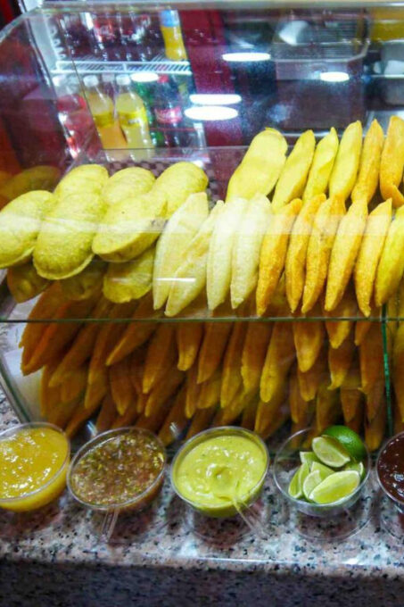 Comuna 13, Fruit & Street Food Tour - Tour Description