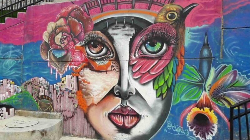 Comuna 13, Fruit & Street Food Tour - Transportation and Accessibility