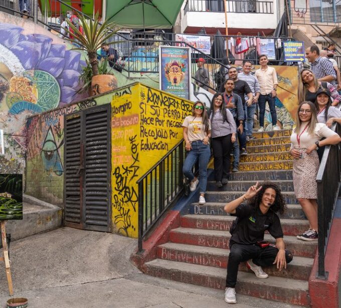 Comuna 13: Graffiti Tour With Tasting, Live Show, & Gallery - Frequently Asked Questions
