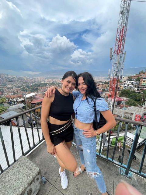 Comuna 13, Metro and Metrocable (Small Groups) - Recap