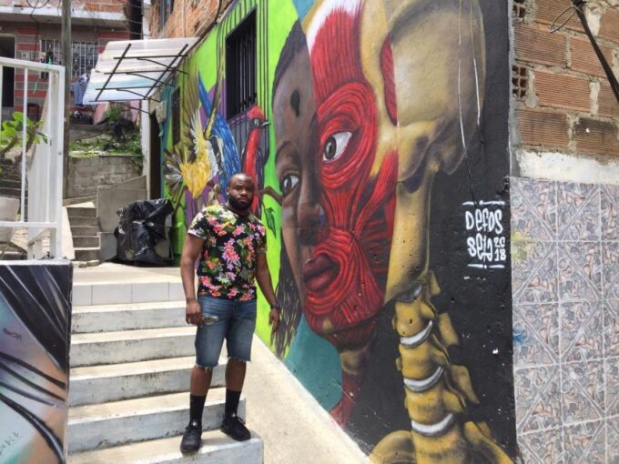 Comuna 13 Neighborhood & Street Art Private Tour - Opportunities for Breaks
