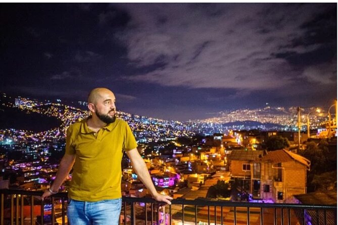 Comuna 13 Night Time Tour Medellin - Uncovering Medellins Artistic Transformation