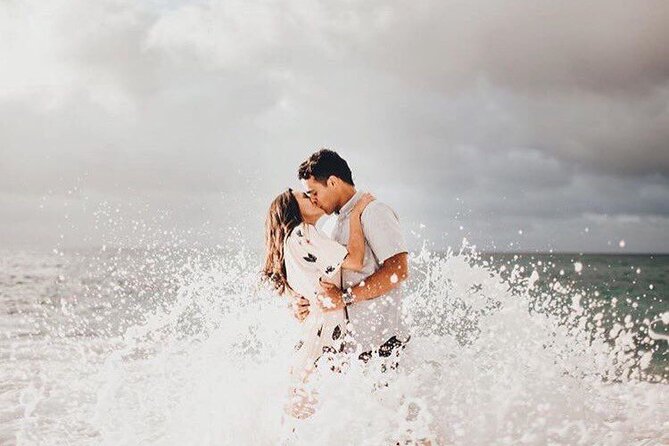 Conceptual and Surreal Wave Photography on Kauai - Tailoring the Photo Shoot Experience