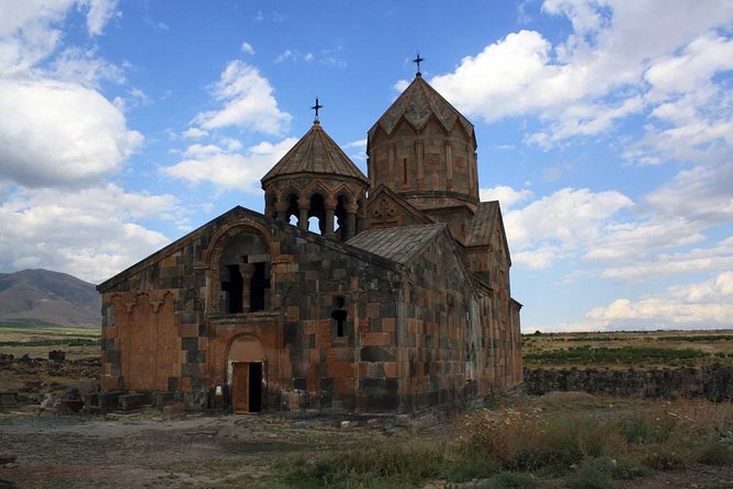 Conquering The Great Fortress - Discovering the Architectural Marvels
