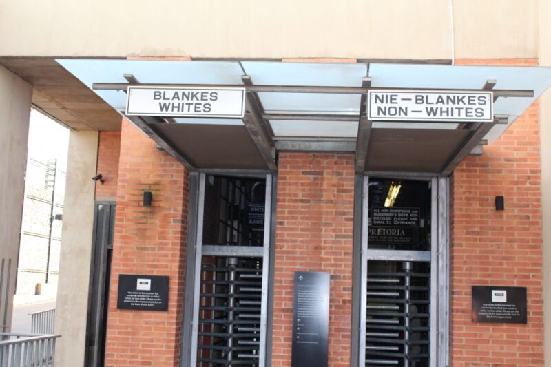 Constitutional Hill & Apartheid Museum Half Day Tour - Constitution Hill Tour
