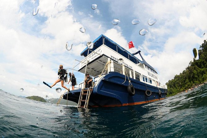 Continue Your Education With the Advanced Open Water Diver Course - 2 Days - Instruction and Experience
