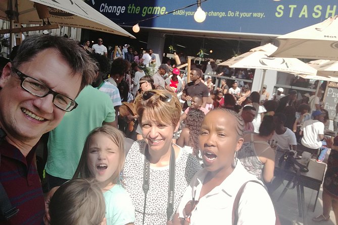Contrast Tour Including Sandton, Alexandra, Johannesburg and Soweto - Exploring Sandton and Alexandra