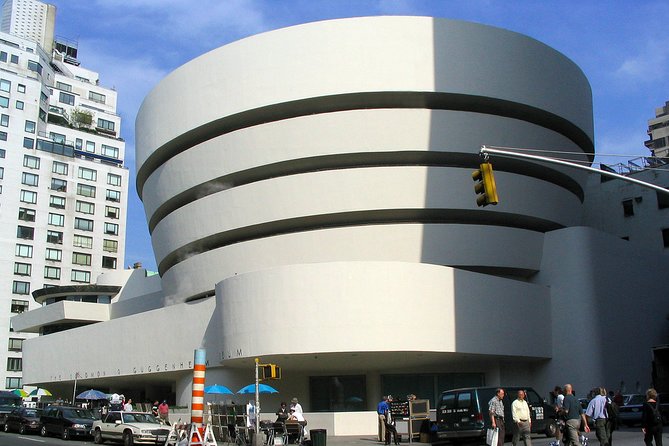Contrasts New York Private Tour With Driver and Local Guide - Highlights of the Guggenheim