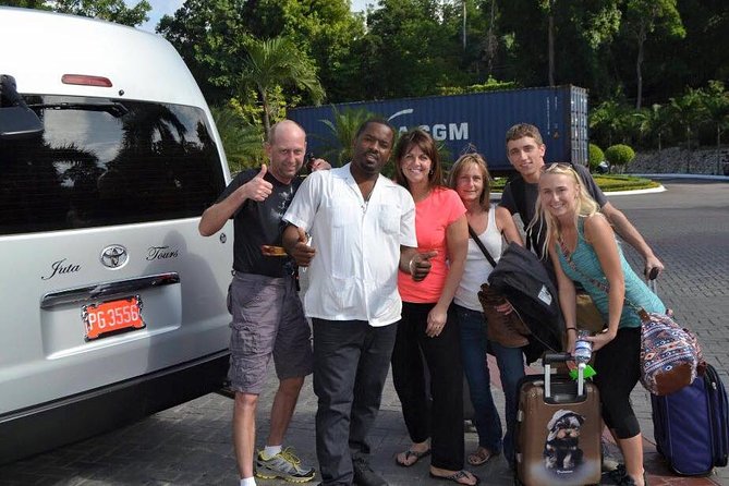 Convenient Airport Transfer To Hotels in Negril - Pickup and Drop-off