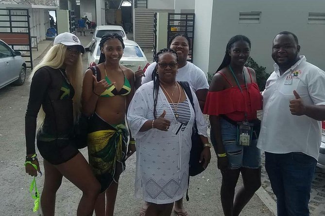 Convenient Airport Transfer To Riu Hotel Ocho Rios - Inclusions