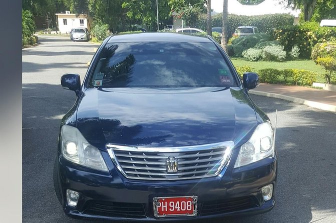Convenient Airport Transfer To Riu Hotel Ocho Rios - Comfortable Air-Conditioned Ride