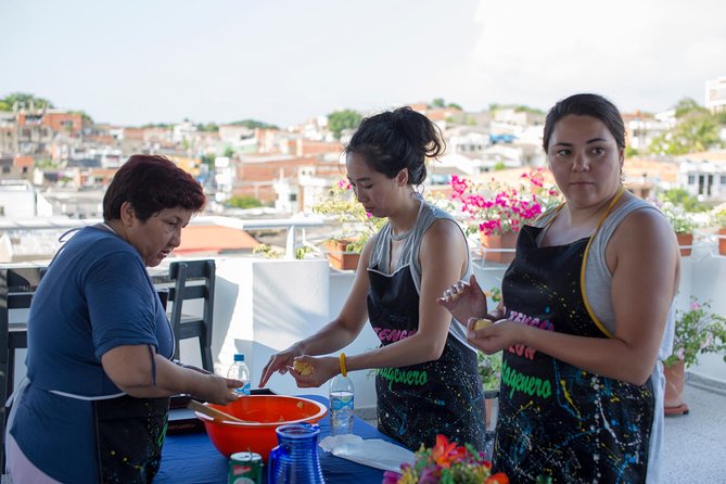 Cooking Class 4 Hours With a Local Mom in Cartagena - Key Points