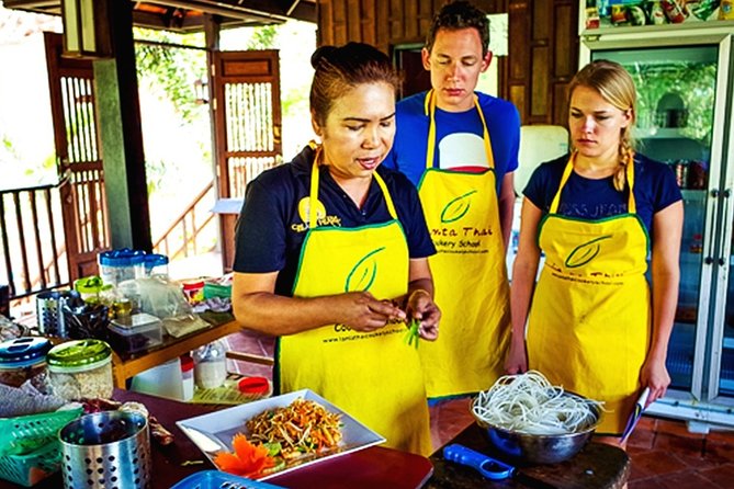 Cooking Class and Market Tour at Lanta Thai Cookery School on Koh Lanta - Experiencing the Market Tour