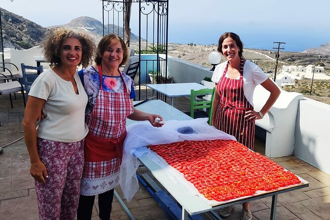Cooking Class and Wine Tasting in Santorini - Traveler Capacity and Accessibility