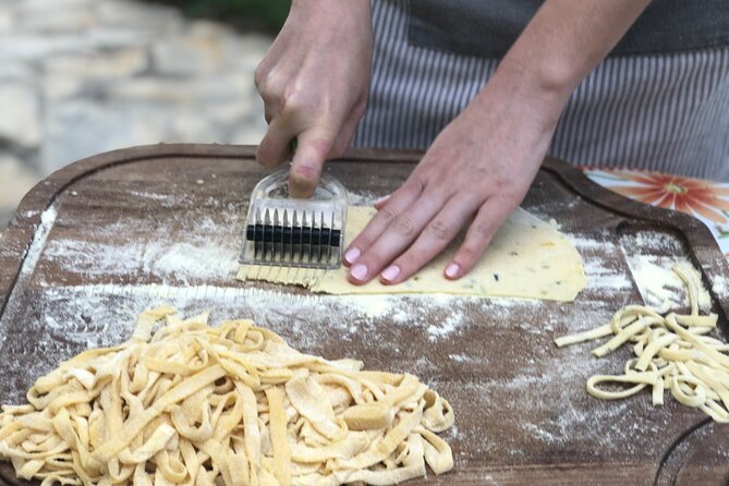 Cooking Class in a Historical Villa in Siena Provence - Good To Know