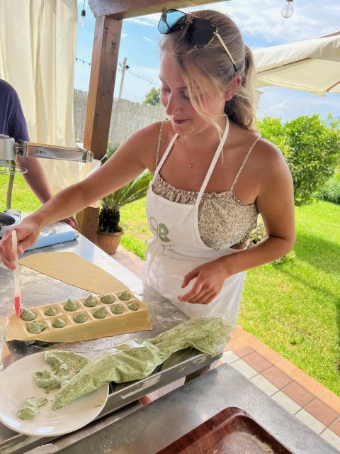 Cooking Class in Pompeii and Tasting of Typical Products - Venue and Accessibility