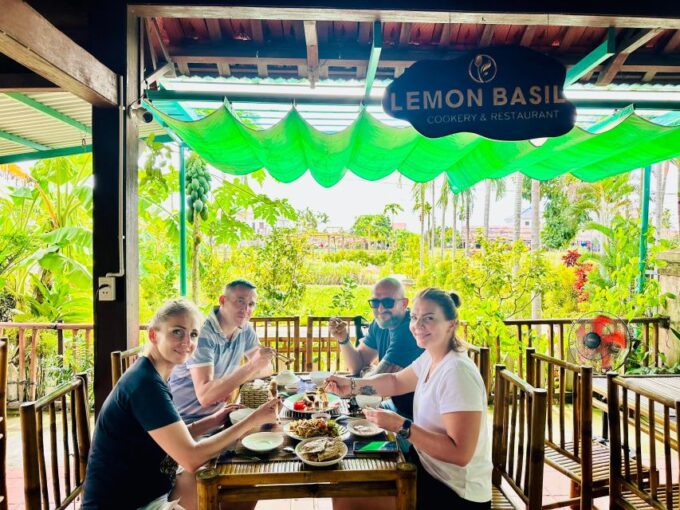 Cooking Class in Tra Que Organic Vegetable Village - Menu Options and Dietary Accommodations