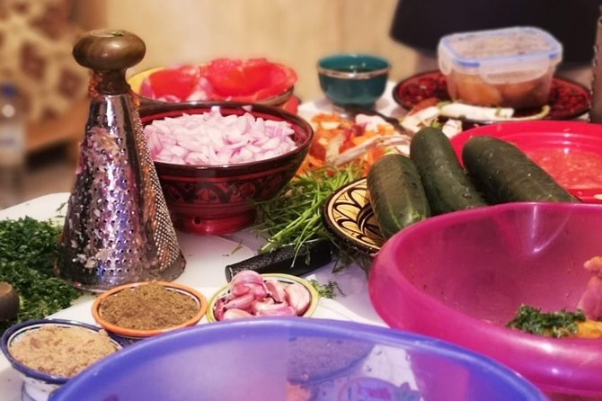 Cooking Class With Chef Najla - Class Size and Capacity