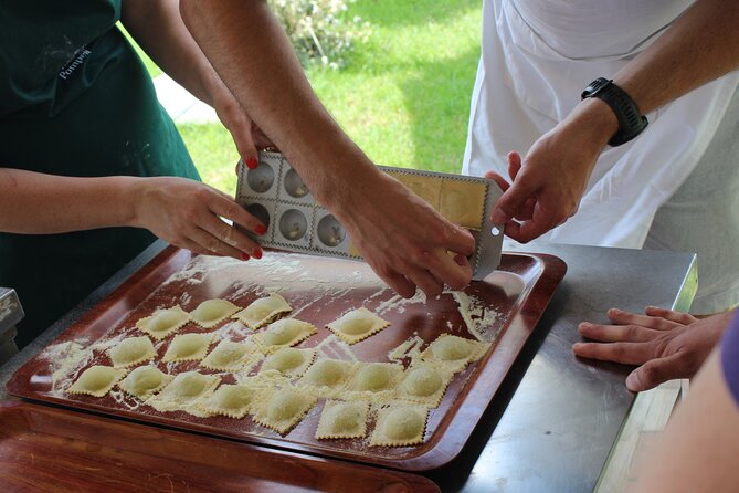 Cooking Class With Italian Mamma in Pompeii - Cooking Class Experience