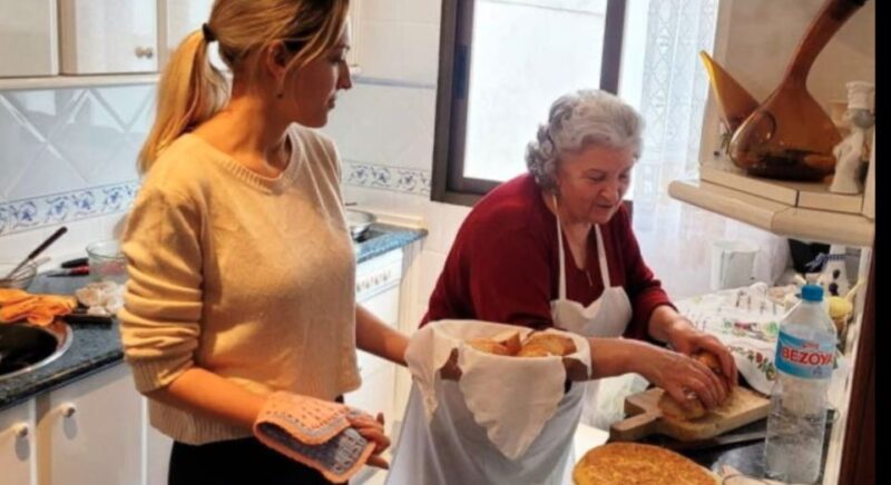 Cooking Class With My Spanish Grandma - Key Points