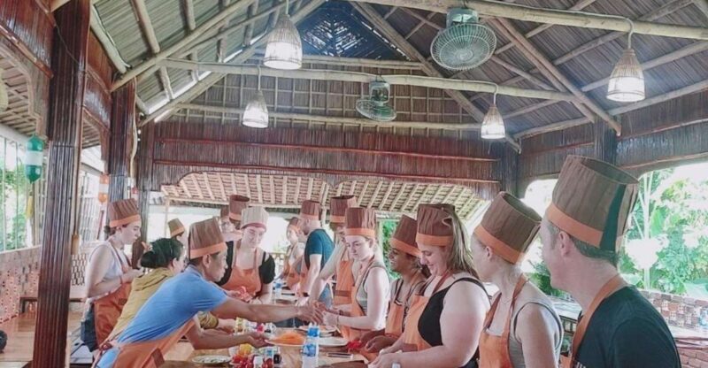 Cooking Class With Pho and Market & Basket Boat Ride in Hoi an - Key Points