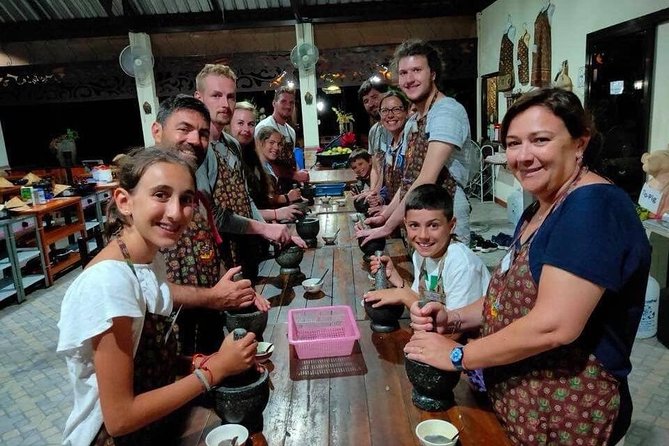 Cooking Evening Class Chiang Mai Visit Organic Garden and Market - Additional Services Offered