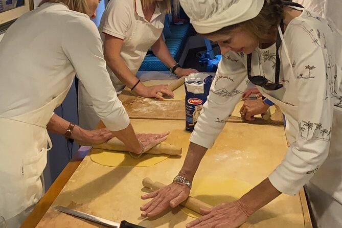 Cooking Lesson in Tuscan Villa Near Cortona - Key Points