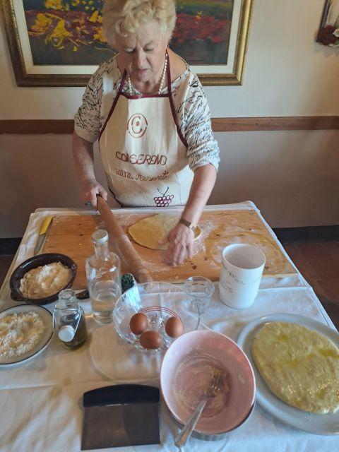 Cooking Tuscan Pasta Class With Brunello Tasting and Lunch - Key Points