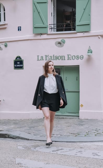 Cool Photoshoot in Paris - Language Support and Group Customization