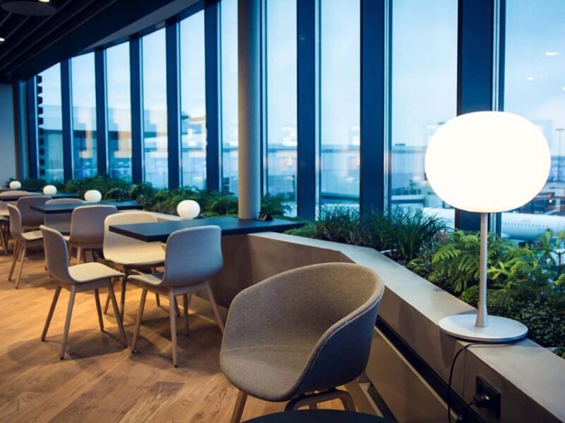 Copenhagen Airport (CPH): Eventyr Lounge Entry - Lounge Features and Amenities