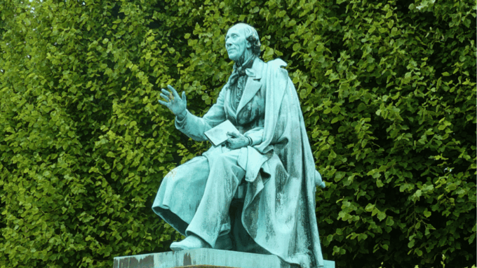 Copenhagen Audio Tour: Following Hans Christian Andersen - Exploring Nyhavn