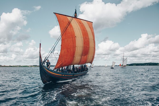 Copenhagen Card DISCOVER 80 Attractions and Public Transport - Copenhagen City Map Included