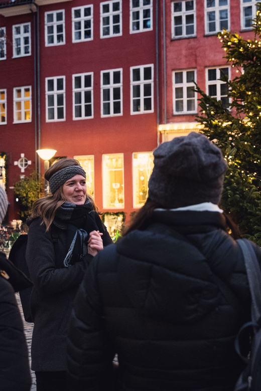 Copenhagen: Christmas Walking Tour With Treats and Drinks - Experience Highlights