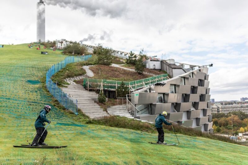 Copenhagen: CopenHill Ski Pass Including Rental Gear - Skiing Facilities and Levels