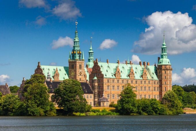 Copenhagen Day Trip to Frederiksborg Castle by Private Car - Scenic Private Car Transfer