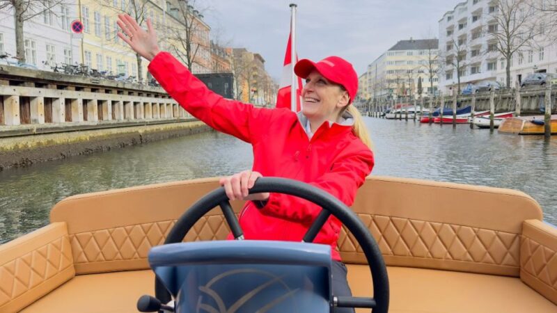 Copenhagen: Guided Canal Tour by Electric Boat - Good To Know