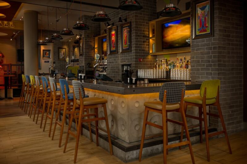 Copenhagen: Hard Rock Cafe With Set Menu for Lunch or Dinner - Merchandise and Additional Offerings