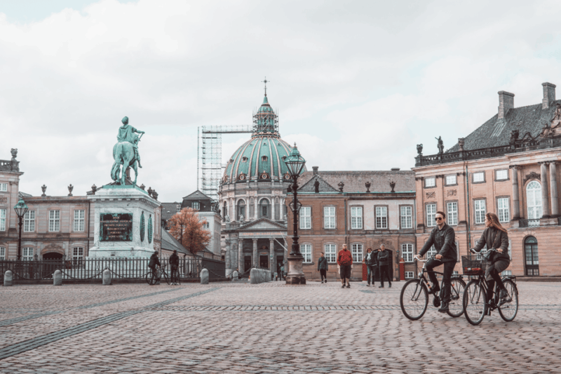Copenhagen: Highlights App Guided Tour With Puzzles - Tour Mechanics