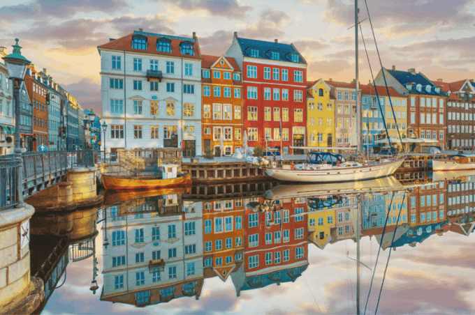 Copenhagen: Highlights App Guided Tour With Puzzles - Important Information