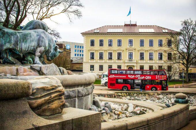 Copenhagen: Hop-On Hop-Off Bus Tour With Boat Tour Option - Language Support and Audio Commentary
