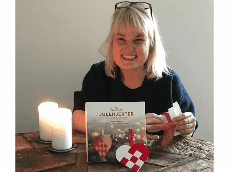 Copenhagen: Paper Hearts Weaving Activity - Workshop Details