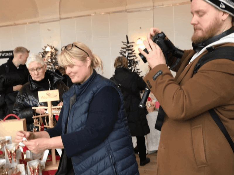 Copenhagen: Paper Hearts Weaving Activity - Accessibility and Reservations