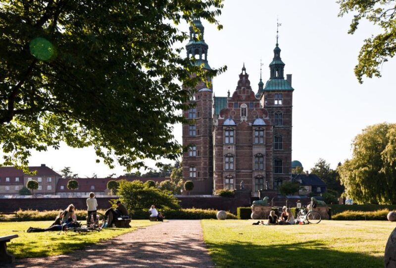 Copenhagen: Private Guided Walking Tour of Rosenborg Castle - Castle Highlights