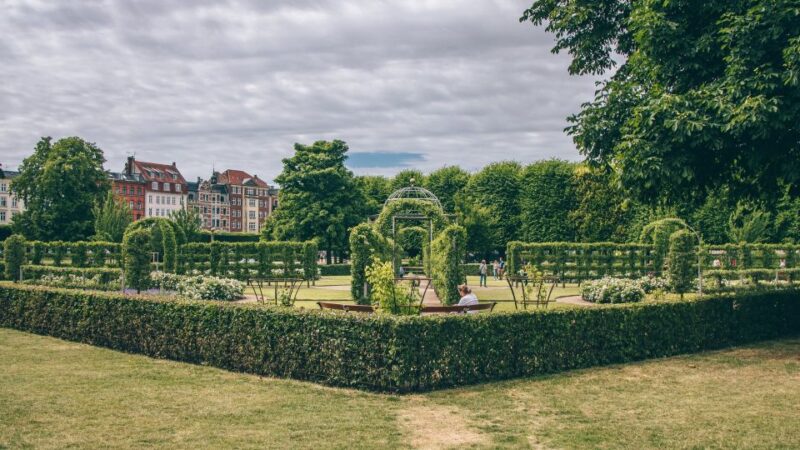 Copenhagen: Private Guided Walking Tour of Rosenborg Castle - Historical Context