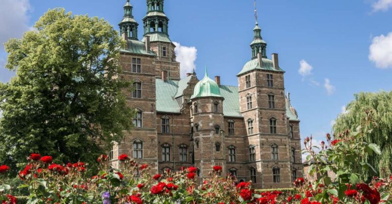 Copenhagen: Private Guided Walking Tour of Rosenborg Castle - Experience and Guide